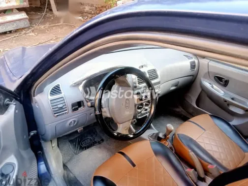 Hyundai Verna 2011 Dark Blue Used for Sale - 5