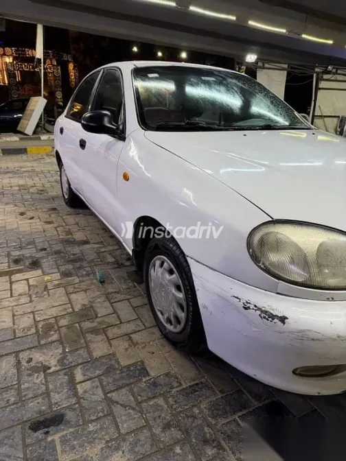 دايو لانوس 2000 أبيض مستعملة للبيع - 2