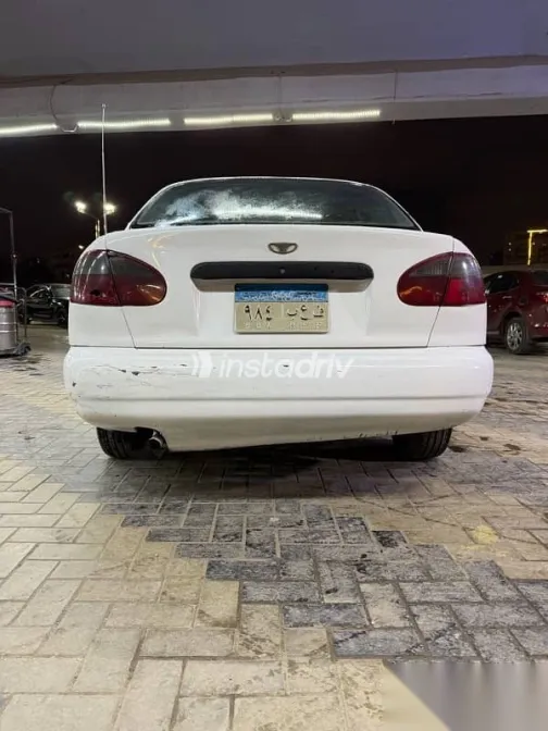 دايو لانوس 2000 أبيض مستعملة للبيع - 4