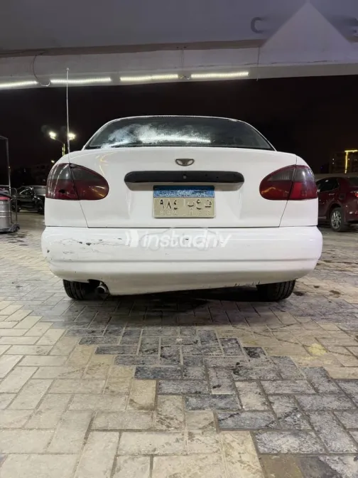 دايو لانوس 2000 أبيض مستعملة للبيع - 3