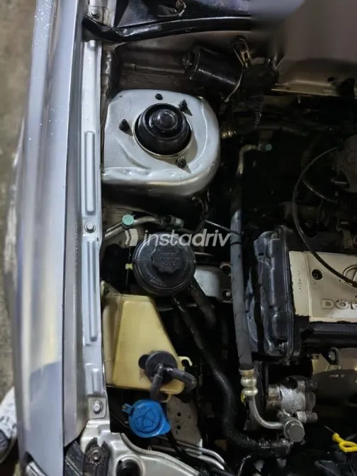 Hyundai Verna 2017 Silver Used for Sale - 4