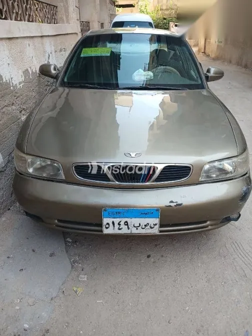 دايو نوبيرا 1998 ذهبي مستعملة للبيع - 1