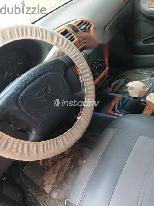 دايو نوبيرا 1998 ذهبي مستعملة للبيع - 4