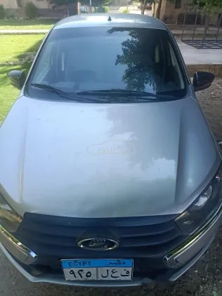 لادا جرانتا 2022 أبيض مستعملة للبيع