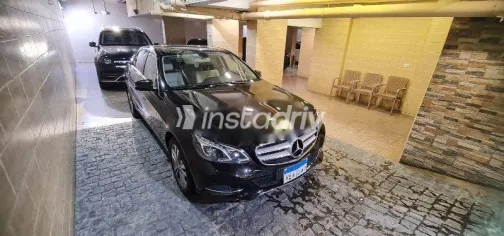 مرسيدس E 200 2015 أسود مستعملة للبيع - 3