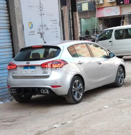 Kia Cerato 2016 Silver Used for Sale - 4