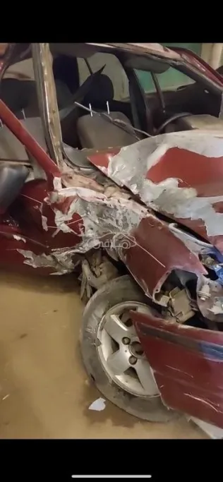 هيونداي اكسيل 1998 أحمر غامق مستعملة للبيع