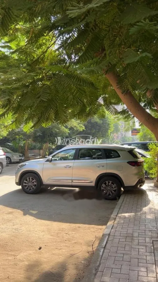 شيرى 8  تيجو 2024 فضي مستعملة للبيع - 3