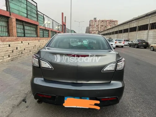 مازدا 3 2011 رمادي مستعملة للبيع - 2