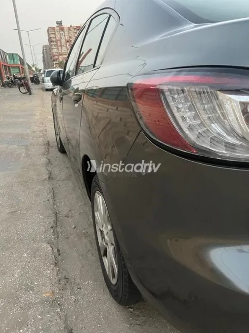 مازدا 3 2011 رمادي مستعملة للبيع - 3