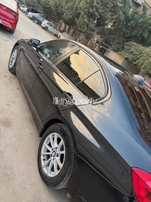 بي ام دبليو 318 2018 أسود مستعملة للبيع - 5