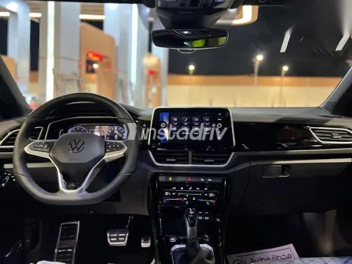 فولكس فاغن تي روك 2026 أبيض جديدة للبيع - 8