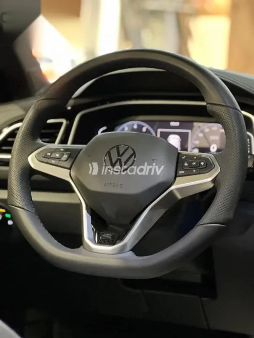 فولكس فاغن تي روك 2026 أبيض جديدة للبيع - 9