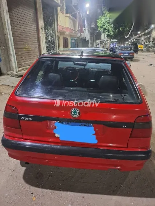 سكودا فيليشيا 1997 أحمر مستعملة للبيع - 7