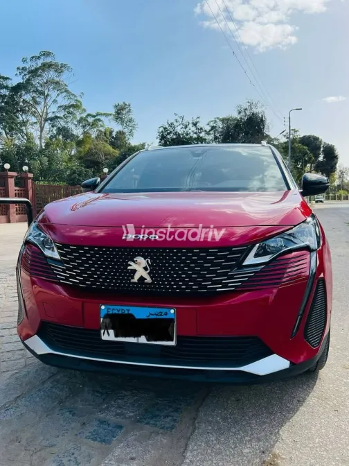 بيجو 3008 2021 أحمر مستعملة للبيع - 1