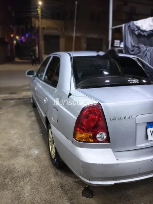 هيونداي فيرنا 2017 أبيض مستعملة للبيع - 2