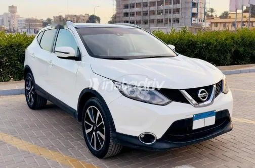 نيسان قشقاي 2017 أبيض مستعملة للبيع - 2