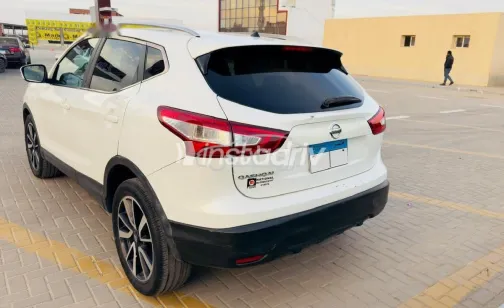 نيسان قشقاي 2017 أبيض مستعملة للبيع - 5
