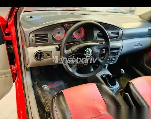 سكودا اوكتافيا 1998 أحمر مستعملة للبيع - 2