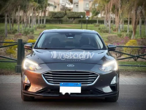 فورد فوكس 2021 أبيض مستعملة للبيع - 1