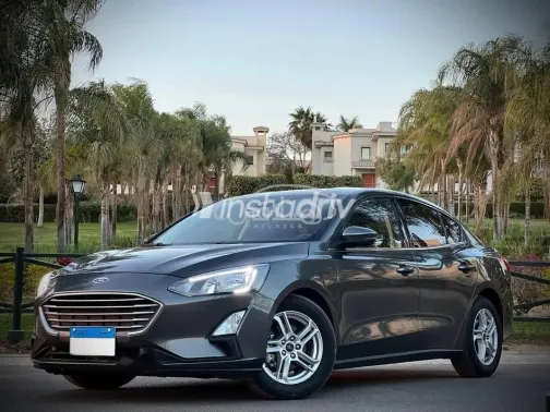 فورد فوكس 2021 أبيض مستعملة للبيع - 4