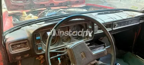 لادا 2105 1983 أصفر مستعملة للبيع - 2