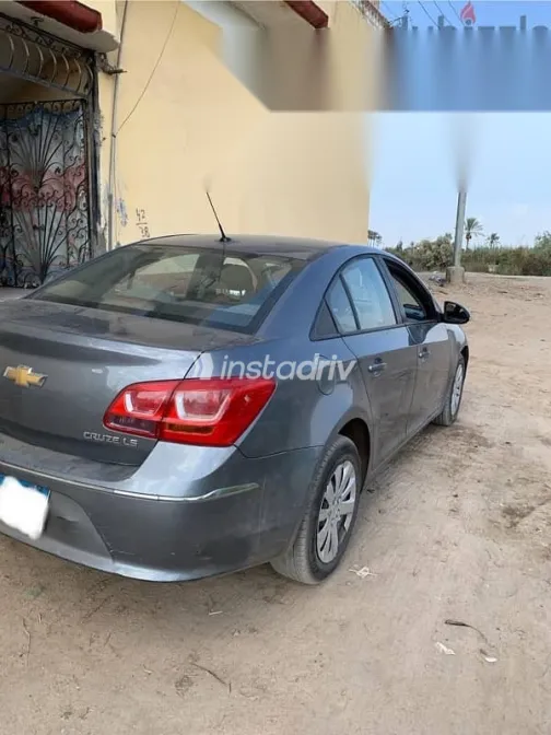 Chevrolet Cruze 2016 Gray Used for Sale - 4