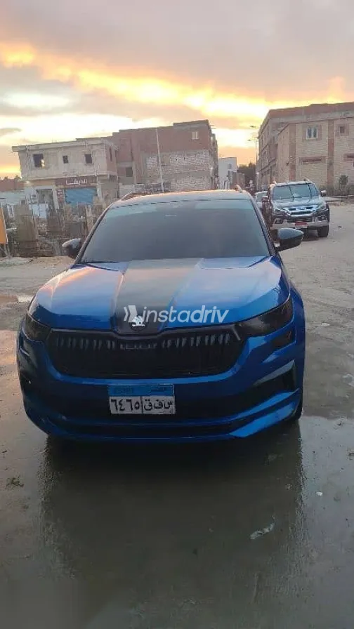 سكودا كودياك 2023 أزرق غامق مستعملة للبيع - 1