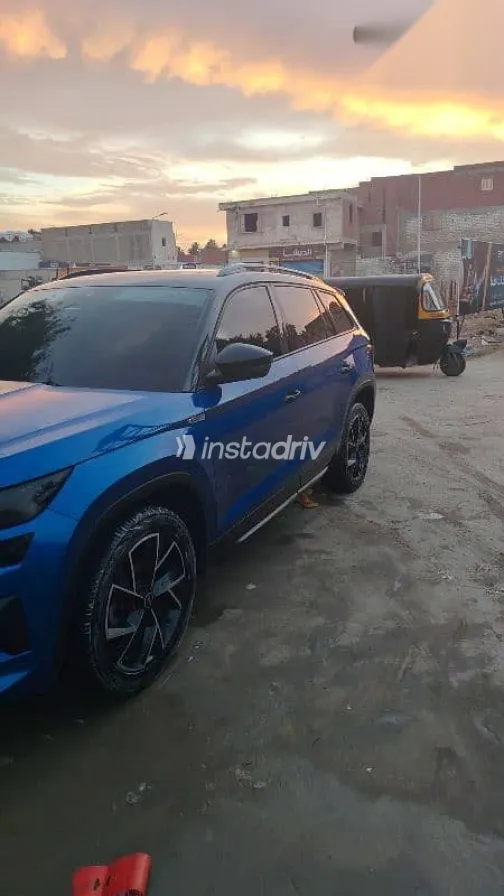 سكودا كودياك 2023 أزرق غامق مستعملة للبيع - 2