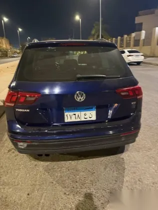 فولكس فاغن تيجون 2018 أزرق غامق مستعملة للبيع
