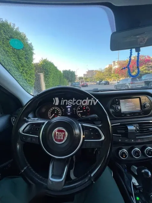 فيات تيبو 2021 أزرق غامق مستعملة للبيع - 7