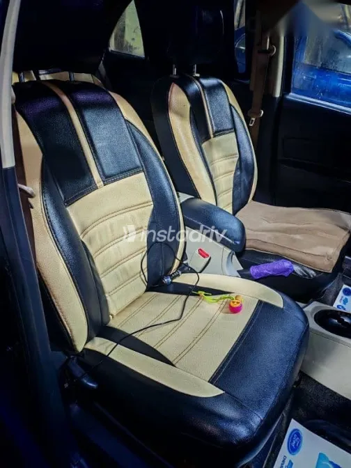 تويوتا ياريس 2007 أزرق غامق مستعملة للبيع - 4