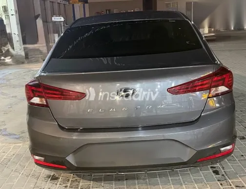 هيونداي إلنترا 2025 رمادي مستعملة للبيع - 5