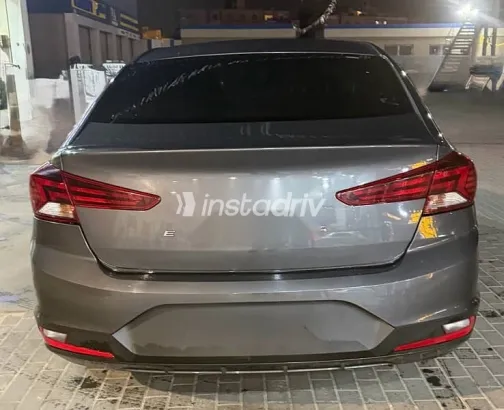 هيونداي إلنترا 2025 رمادي مستعملة للبيع - 6