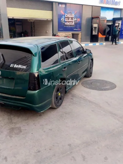 Volkswagen Parati 2004 Dark Green Used for Sale - 4