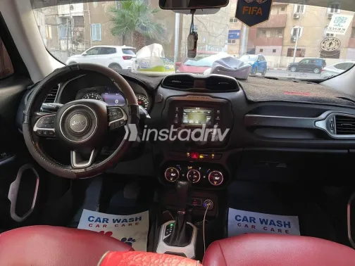 جيب رينيجيد 2016 رمادي غامق مستعملة للبيع - 5