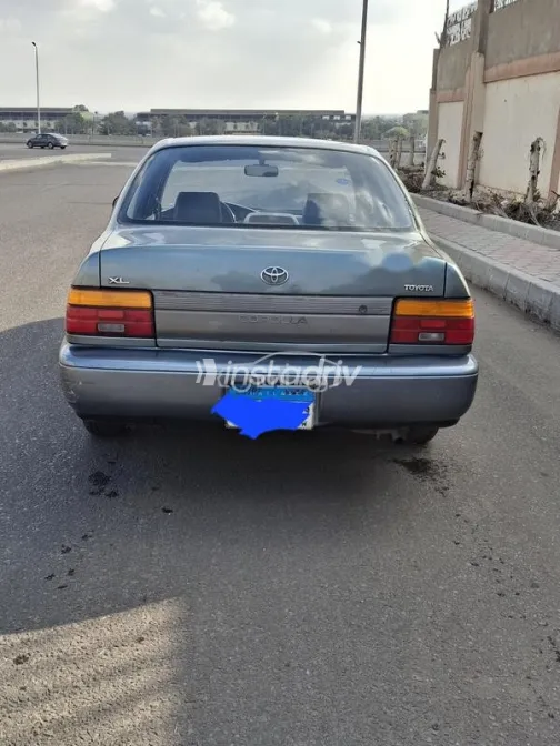 تويوتا كورولا 1992 زيتي مستعملة للبيع - 3