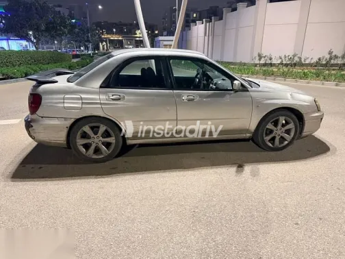 سوبارو امبريزا 2005 فضي مستعملة للبيع - 3