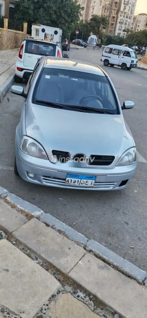 اوبل كورسا 2003 فضي مستعملة للبيع - 1