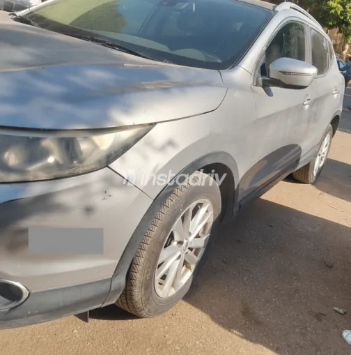 Nissan Qashqai 2017 White Used for Sale - 2