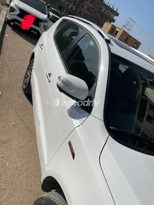 جيلي امجراند X7 2020 أبيض مستعملة للبيع - 5