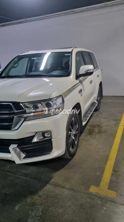 تويوتا لاند كروزر 2021 أبيض مستعملة للبيع - 6