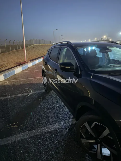 Nissan Qashqai 2020 White Used for Sale - 2