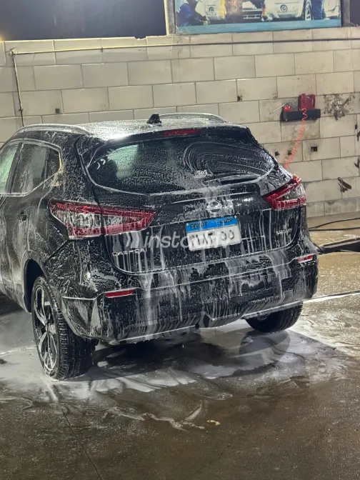 Nissan Qashqai 2020 White Used for Sale - 3