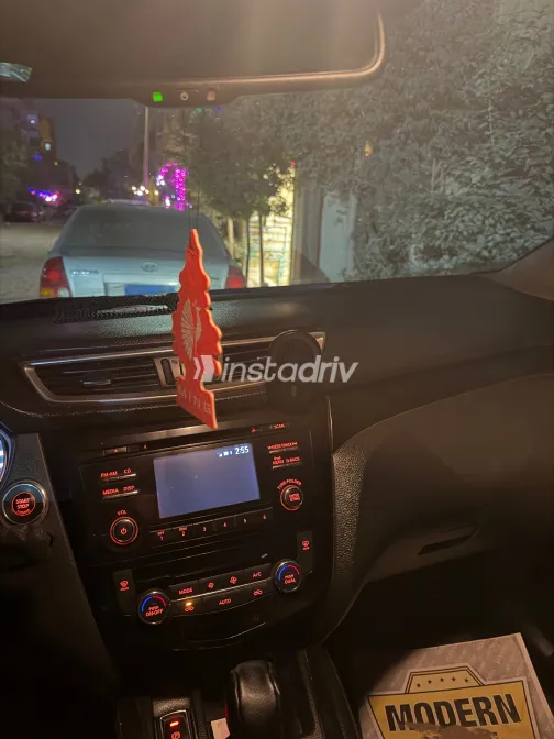 Nissan Qashqai 2020 White Used for Sale - 10