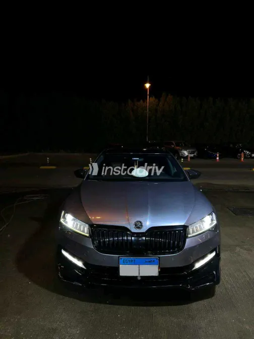 Skoda Superb 2021 White Used for Sale - 9