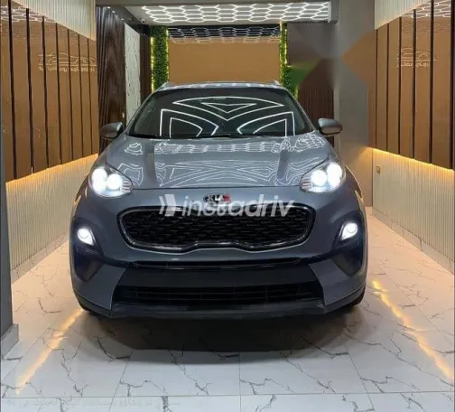 كيا سبورتاج 2022 فضي مستعملة للبيع - 1