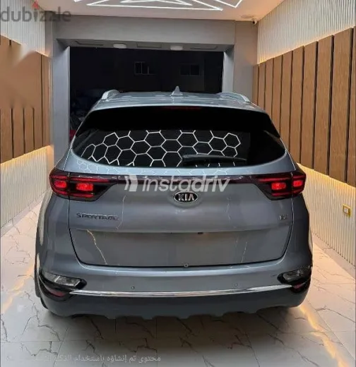 كيا سبورتاج 2022 فضي مستعملة للبيع - 3