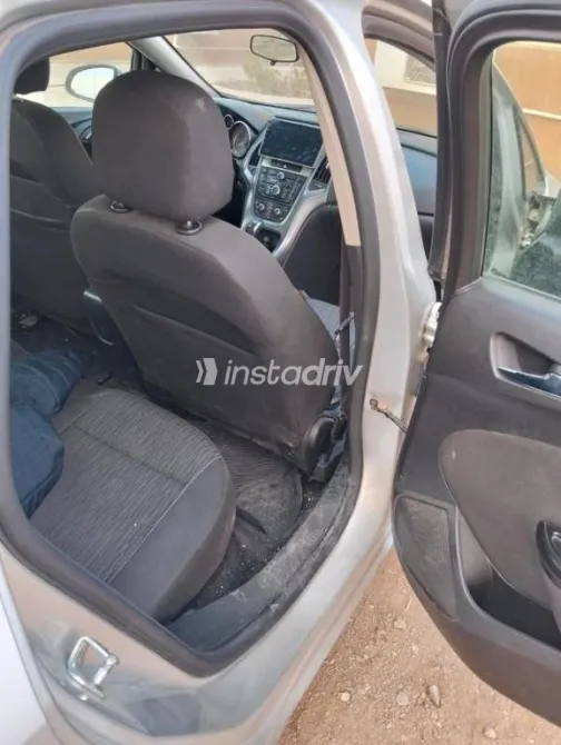 Opel Astra 2018 White Used for Sale - 1