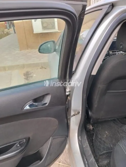 Opel Astra 2018 White Used for Sale - 2